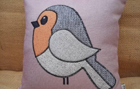 Rotkehlchen-Kissen